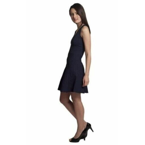 John + Jenn Women's V-Neck Fit & Flare Malory Dress Navy Blue Small MSRP $150 - Picture 2 of 5